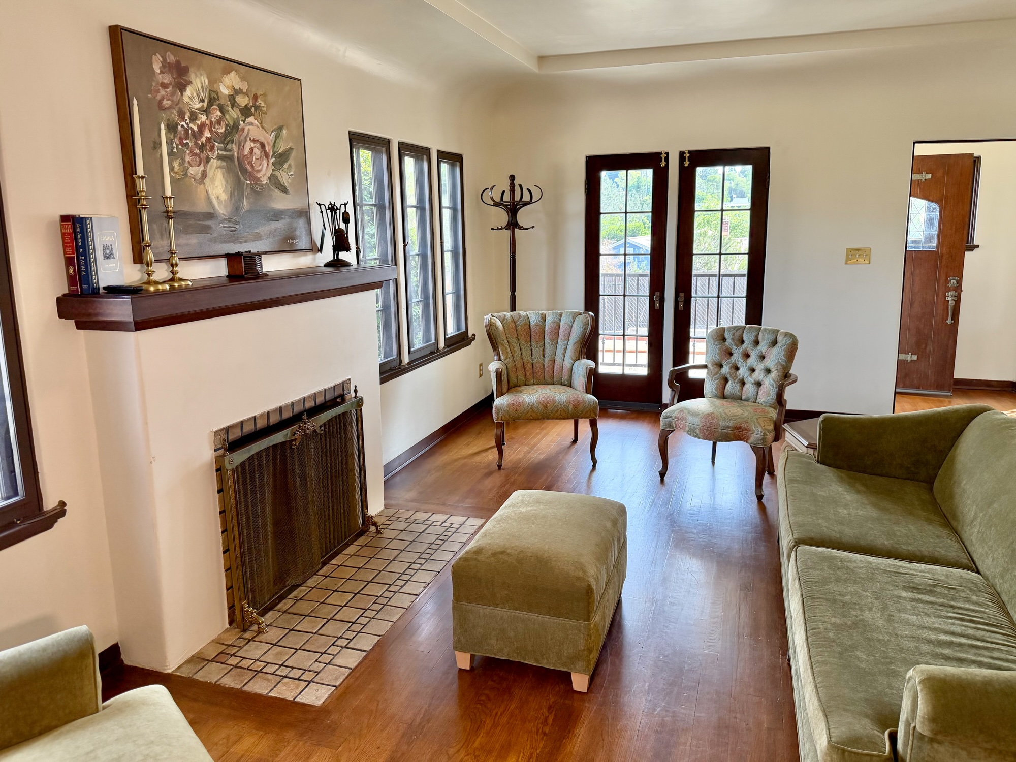 Interior of the Sawyer home featured on the La Mesa History Center Home Tour